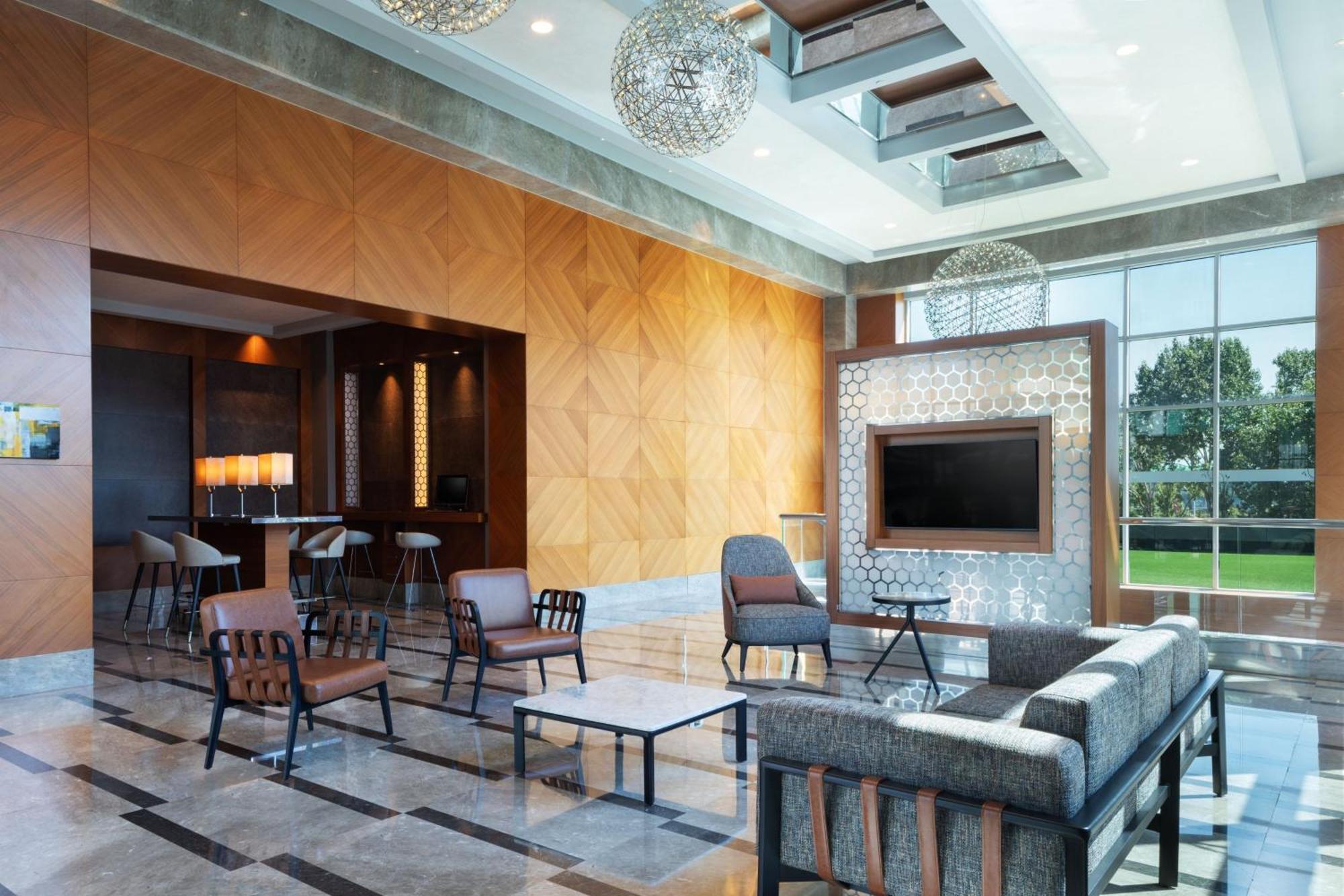 Sheraton Bursa Hotel Esterno foto The Westin Hyderabad Hiranandani