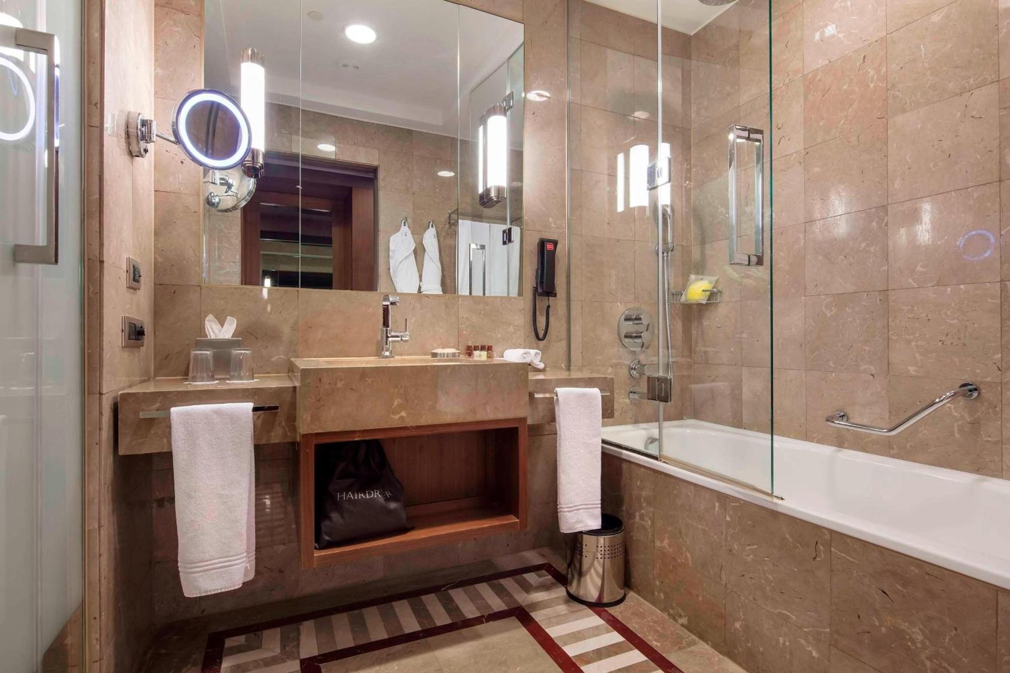 Sheraton Bursa Hotel Esterno foto Bathroom